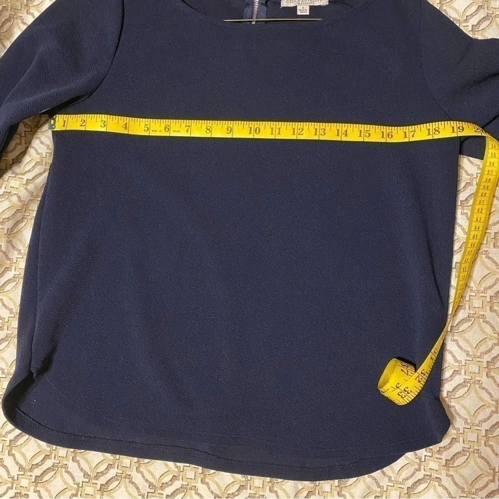 Green Envelope Knit Navy Crop Top with Back Zipper Size Large